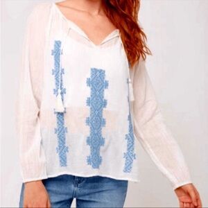 Lucky Brand Boho Peasant Top Womens 1X White Blue Crochet Tassel Tie Embroidery